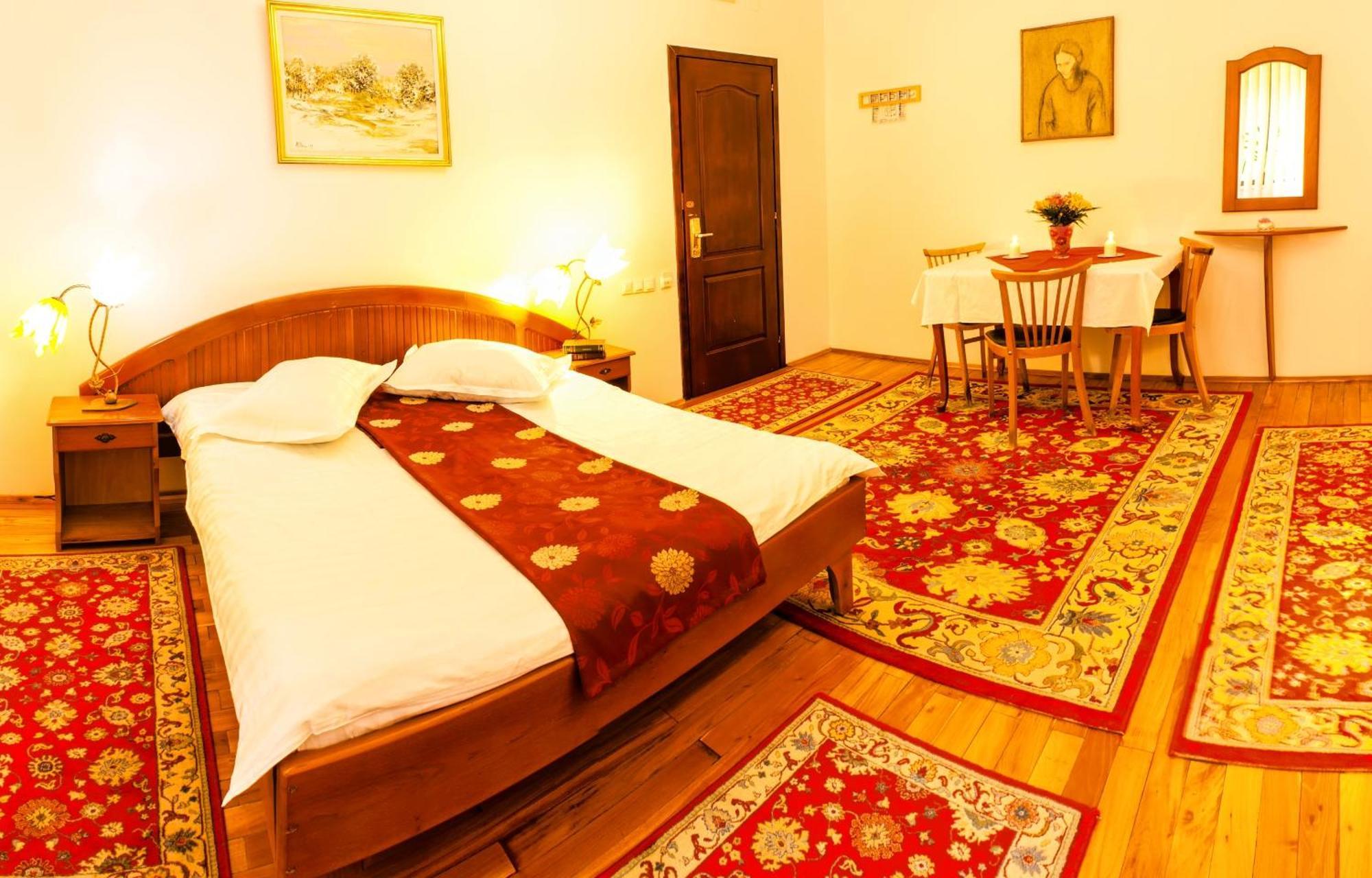 Pensiunea Boema Sinaia Kamer foto