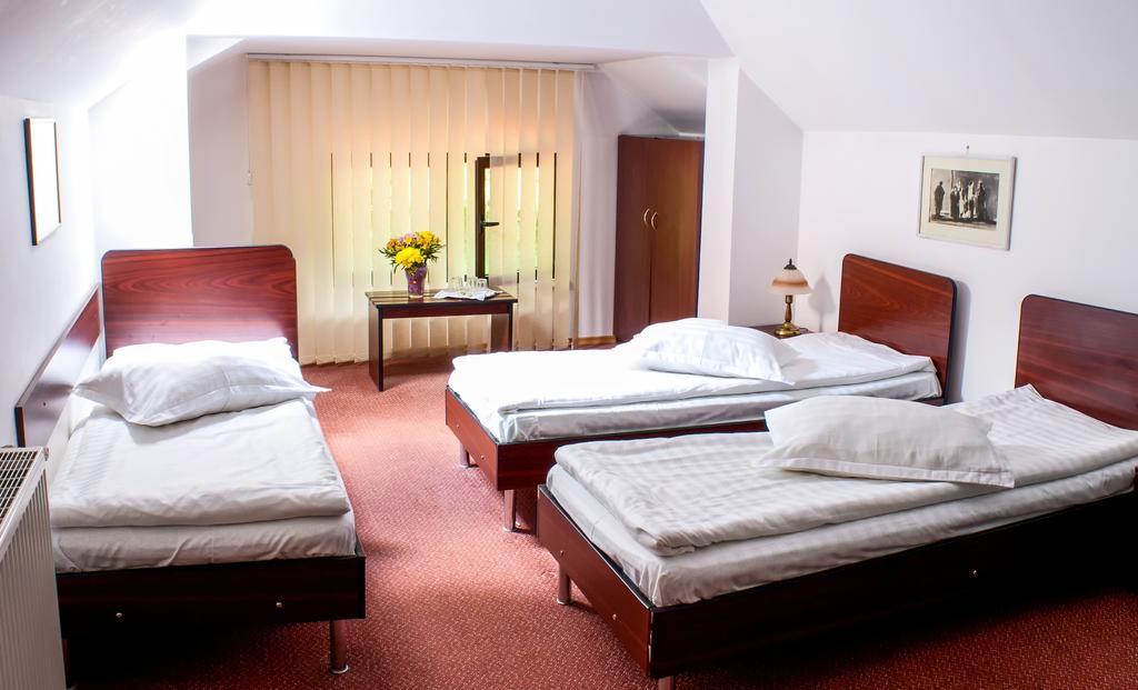 Pensiunea Boema Sinaia Kamer foto